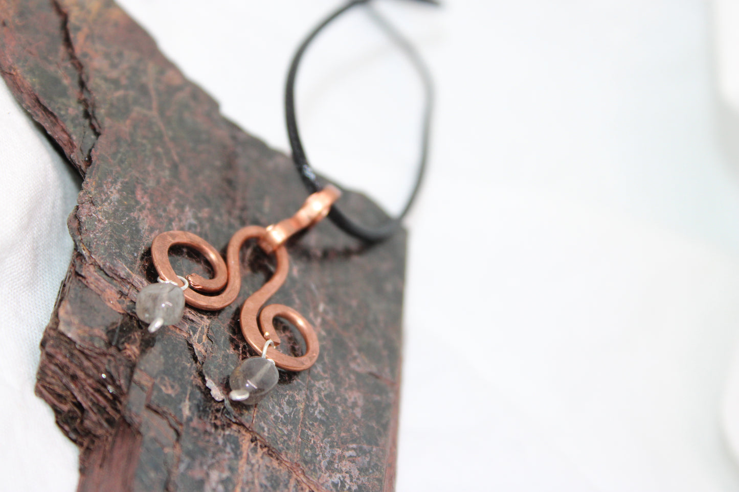 Hammered Spiral Geometric Copper Pendant with  Labradorite Beads